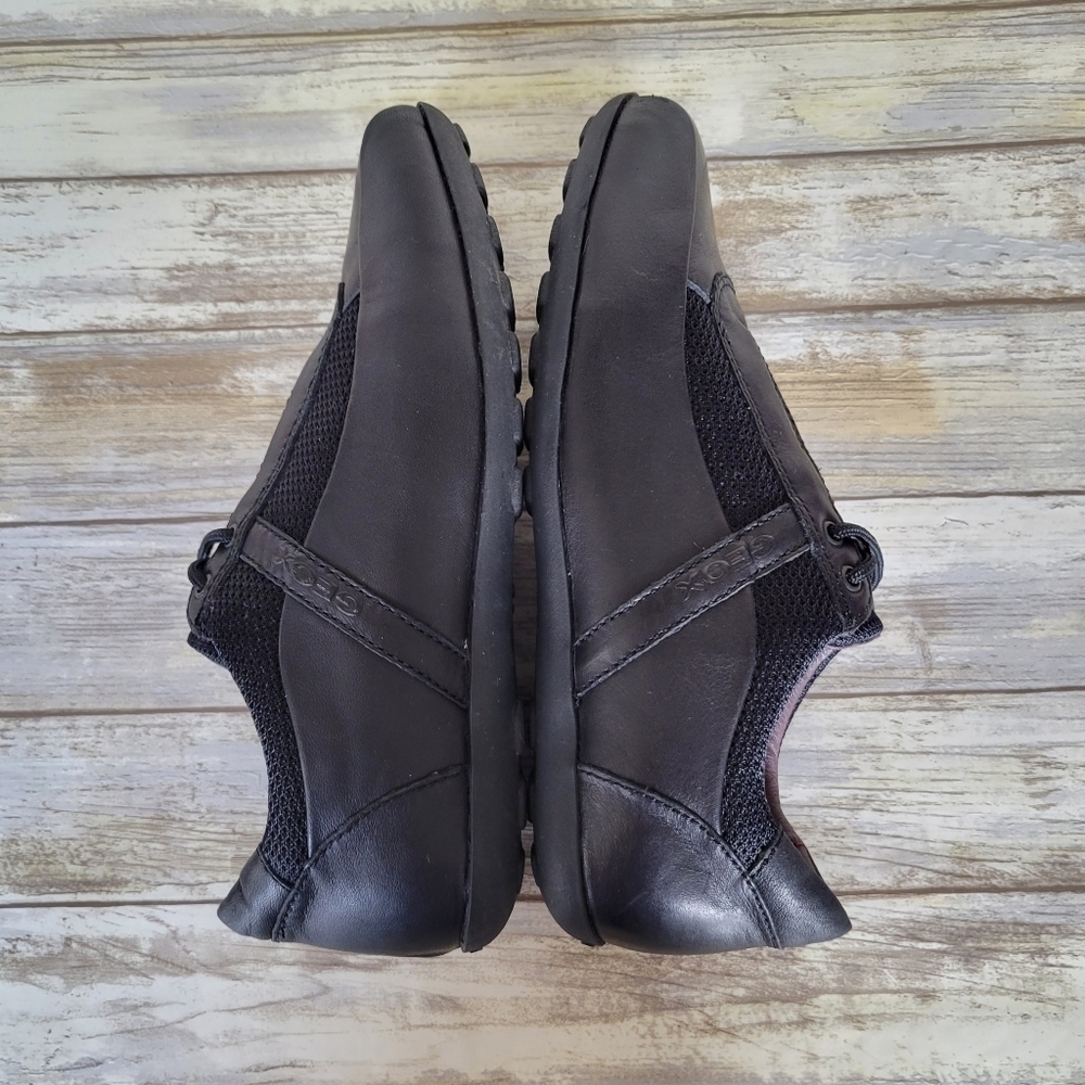 Geox Respira Women's Black Leather Minimalist Lace-Up Sneakers EU 36.5/US 6.5 - Picture 6 of 11